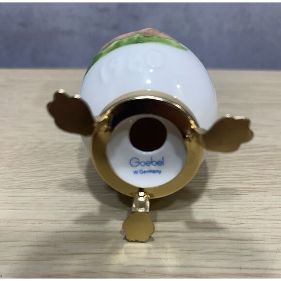 1 Vintage Goebel 1980 Annual Easter Egg with Stand - Bunny - Picture 5 of 6